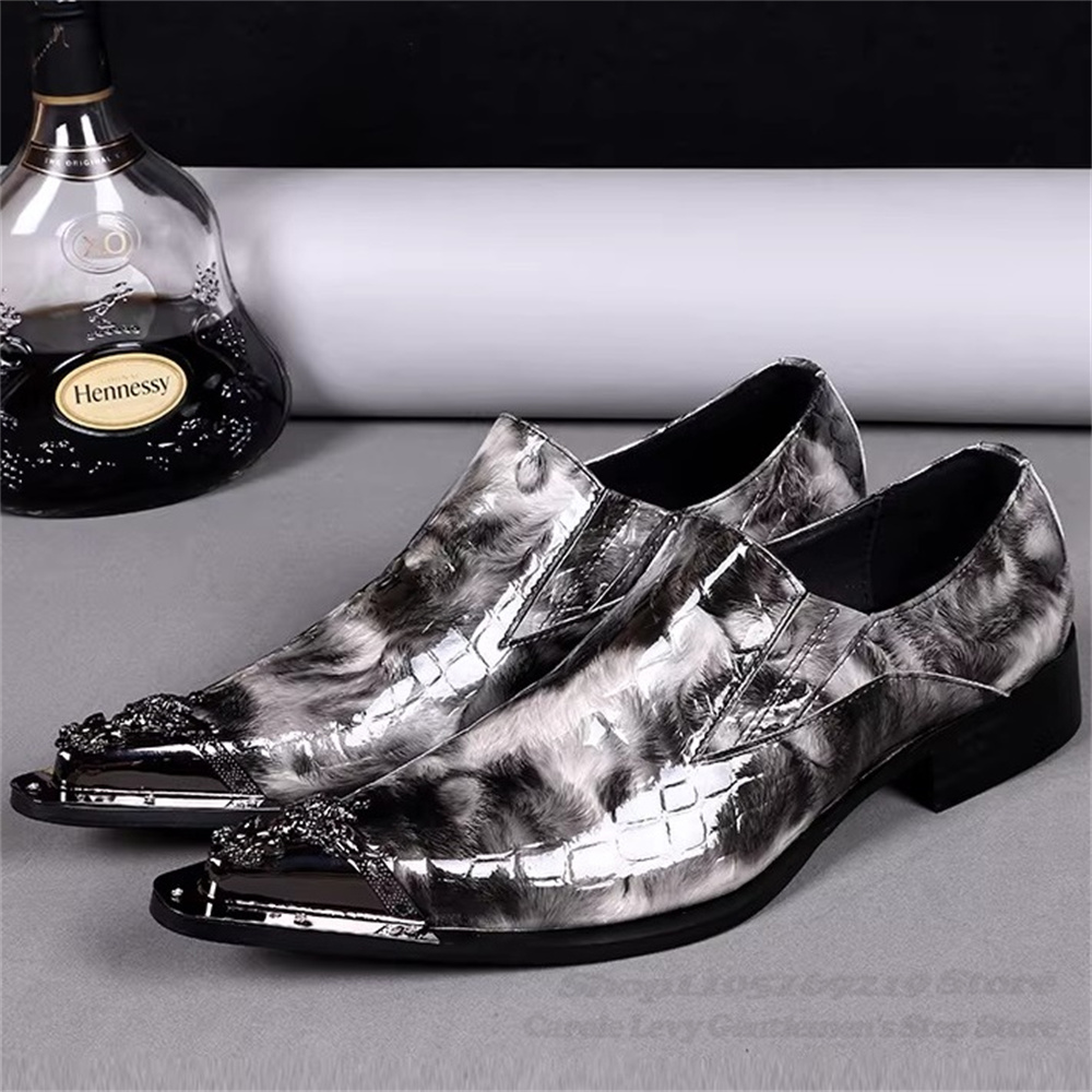 Men Shoes For Wedding - メタルポインテッドトゥメンズカジュアルレザーシューズバーステージランウェイ英国スタイルトレンディシューズ男性宴会結婚式パーティードレスシューズ