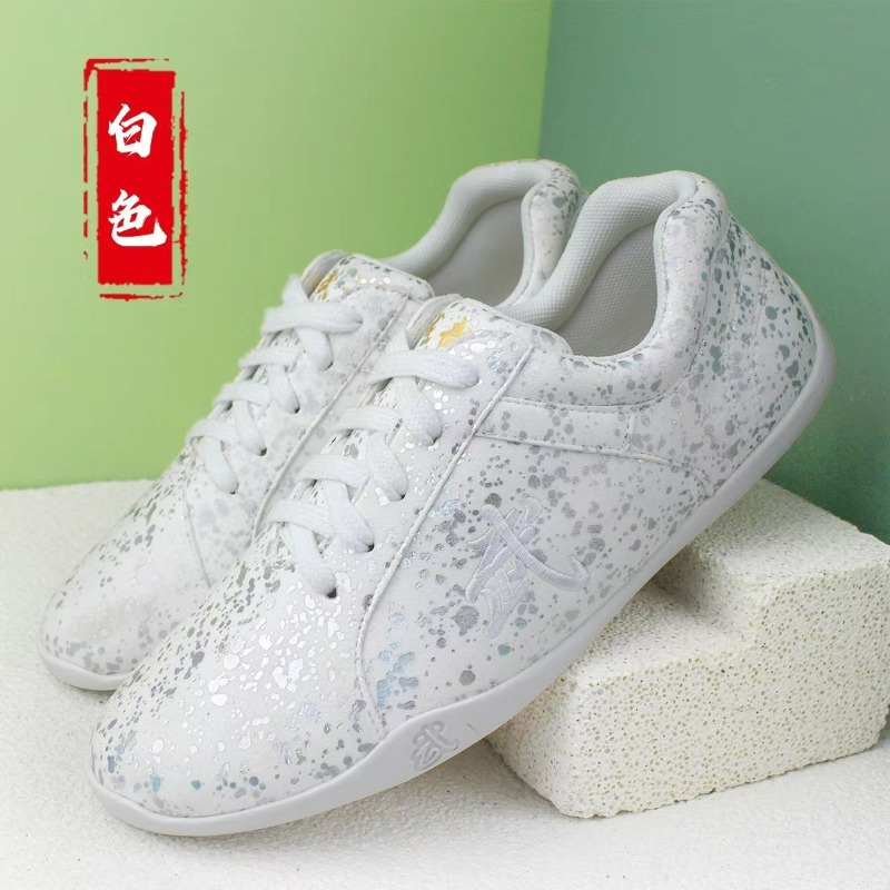Men'S Shoes Vs Women'S Size - 2026 新しい武道靴男性女性黒青太極拳靴ユニセックスデザイナーカンフー靴カップル快適なテコンドー靴