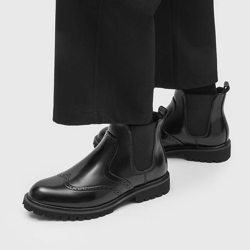 Men Shoes For Wedding - メンズファッション ウェディングパーティー チェルシーブーツ ブラック トレンディな彫刻入りブローグシューズ カウボーイ