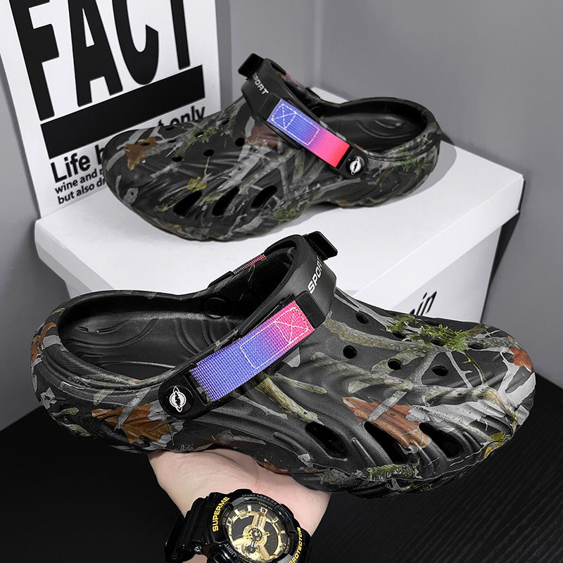 迷彩柄の波模様の大型メンズビーチシューズ、夏休みの必需品、超 - Men Shoes Must Have のレビューと価格