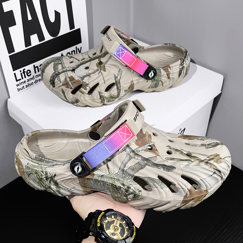 迷彩柄の波模様の大型メンズビーチシューズ、夏休みの必需品、超 - Men Shoes Must Have のレビューと価格
