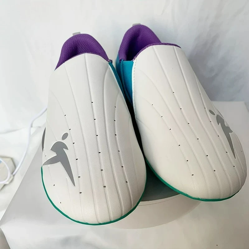 2026年クラシックブランド武道シューズ メンズ レディース - Men'S Shoes Vs Women'S Size のレビューと価格