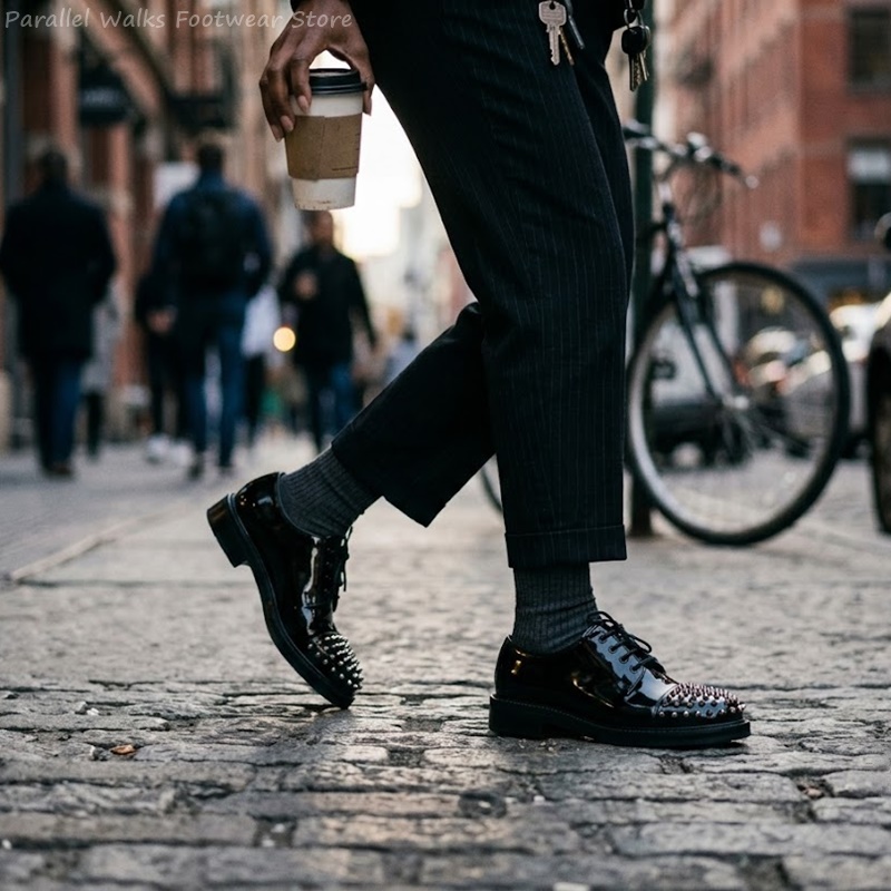 パテントレザー メタリックスタッズ レースアップ ビジネス  - Men Shoes For Wedding のレビューと価格