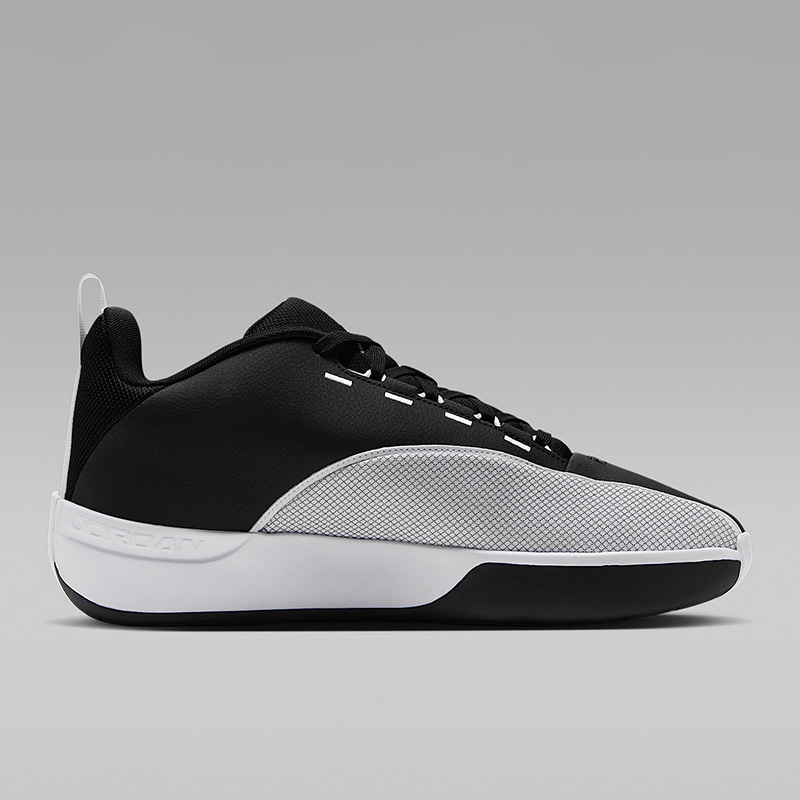 ナイキ ジョーダン メンズ バスケットボールシューズ IQ6 - Men Shoes On Sale Nike のレビューと価格