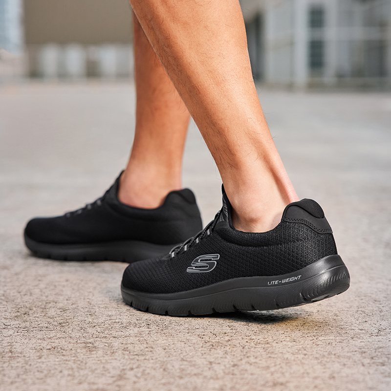スケッチャーズ メンズ 52811‑BBK サミッツ ブラッ - Men'S Shoes With Memory Foam のレビューと価格