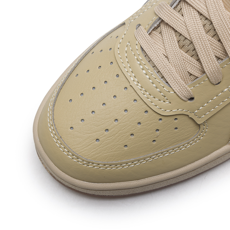 プーマ 通気性のあるロートップカジュアルスニーカー ホワイト - Men'S Shoes Puma Sneakers のレビューと価格